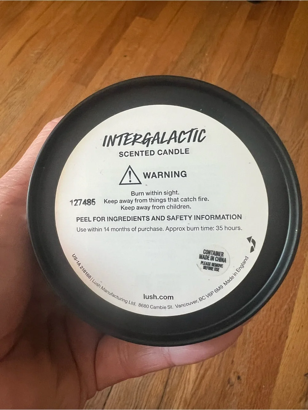 Lush Intergalactic Scented Single Wick Candle in Reusable Tin with Lid 7 Oz NEW